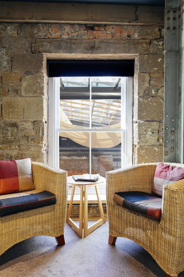 The Henry Jones Art Hotel Hobart Esterno foto The interior of the hotel