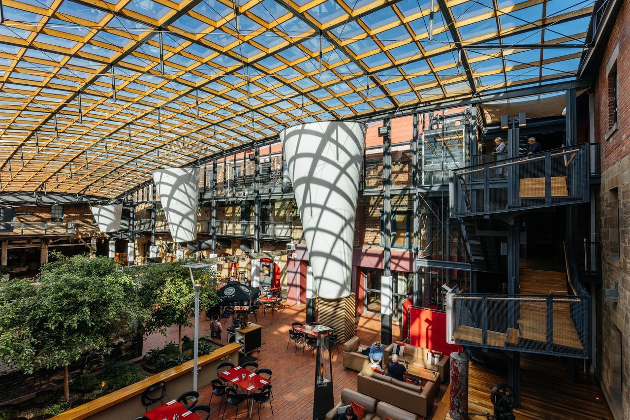 The Henry Jones Art Hotel Hobart Esterno foto The interior of the building