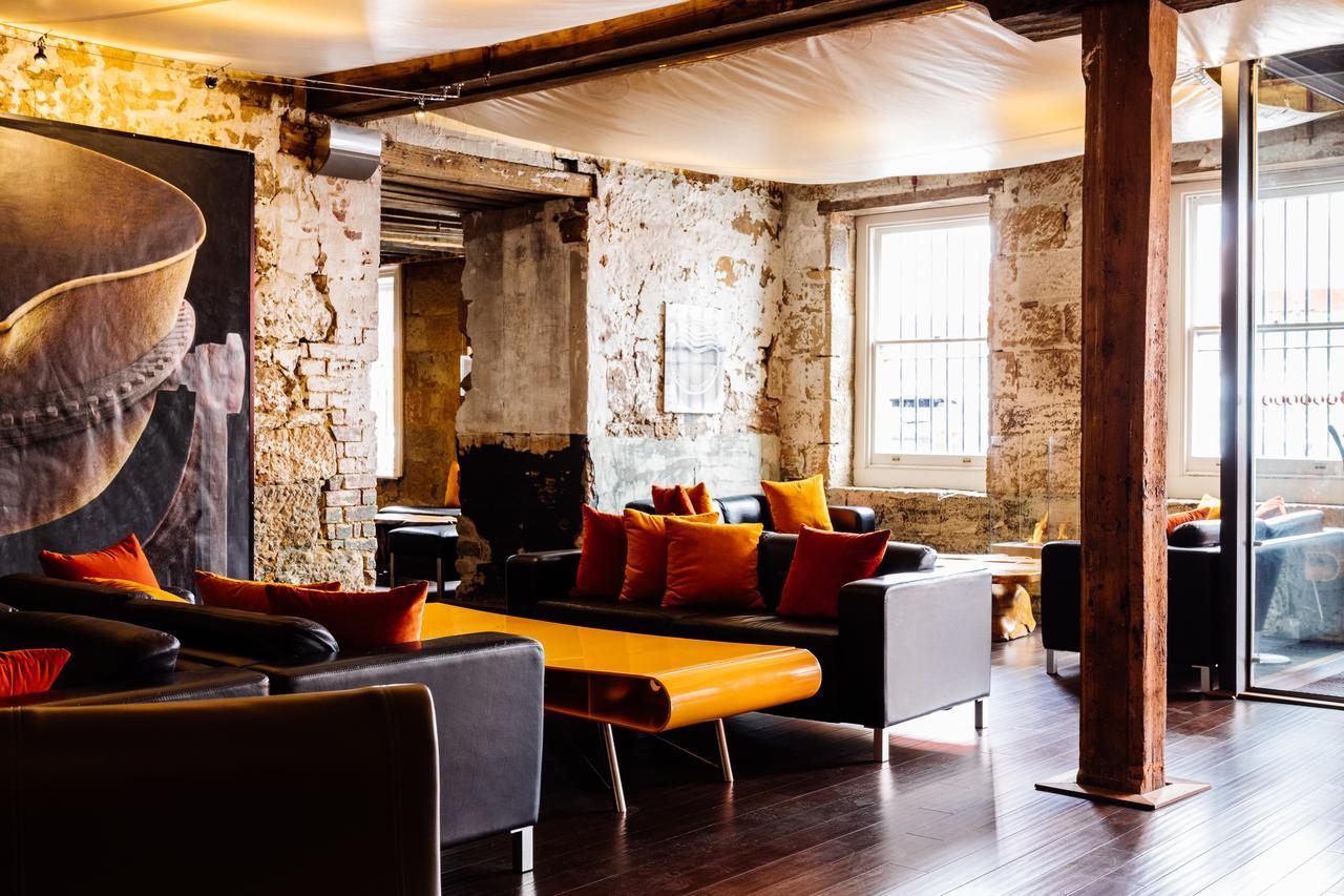 The Henry Jones Art Hotel Hobart Esterno foto The interior of the hotel