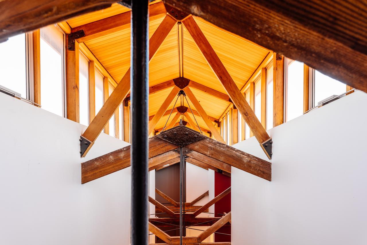 The Henry Jones Art Hotel Hobart Esterno foto The interior of the staircase